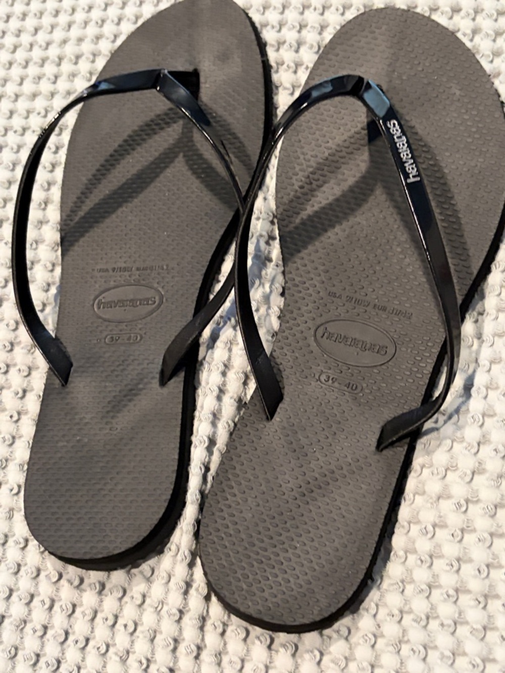Havaianas Slim Flip Flops in Black - Picture 3 of 4